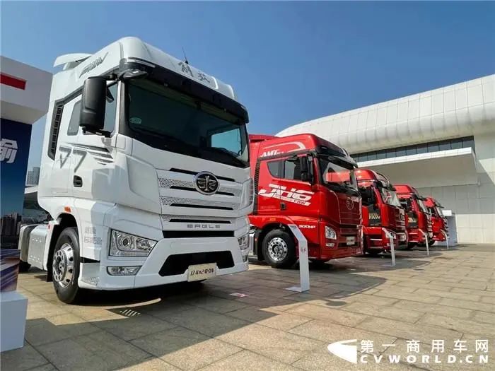 3月重卡銷量高達(dá)22萬輛，全球新紀(jì)錄誕生！全年或沖擊140萬輛丨光耀評車