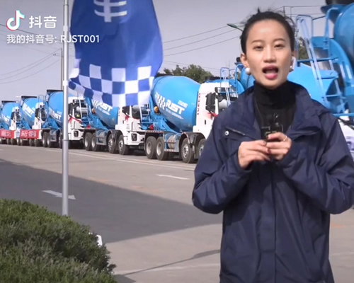 品牌全面升級(jí)|瑞江罐車首批千臺(tái)訂單發(fā)車儀式，盡顯冠軍風(fēng)采！